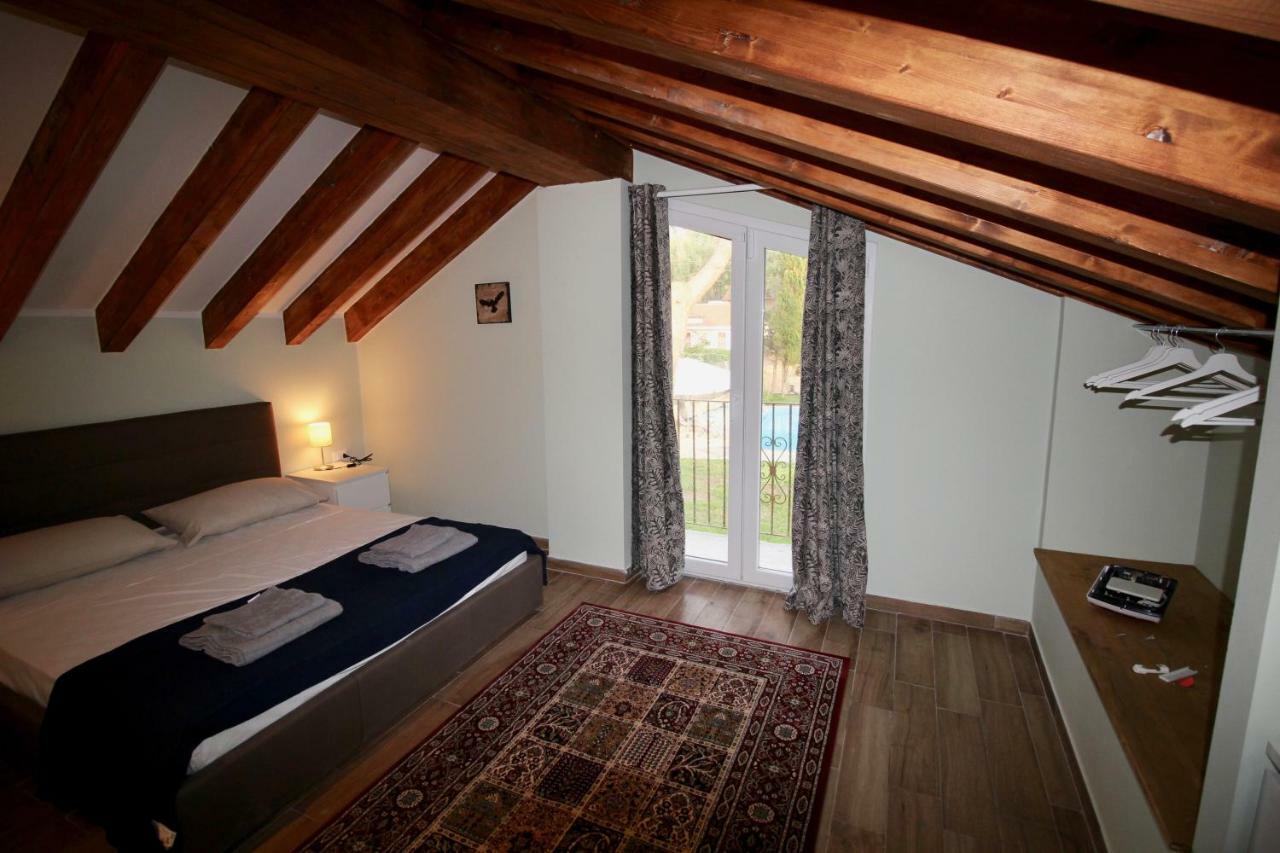 Katana Suites Beach Agnone Bagni Exterior photo