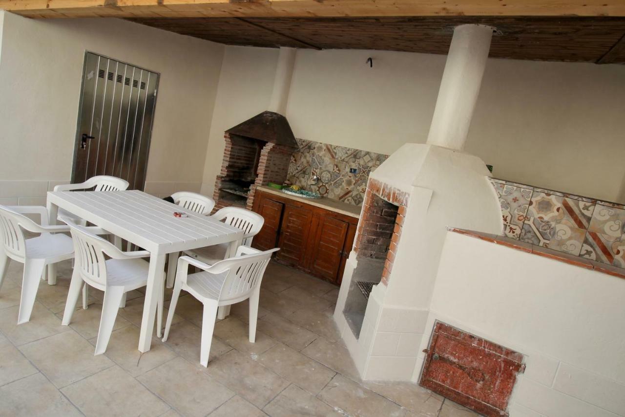 Katana Suites Beach Agnone Bagni Exterior photo